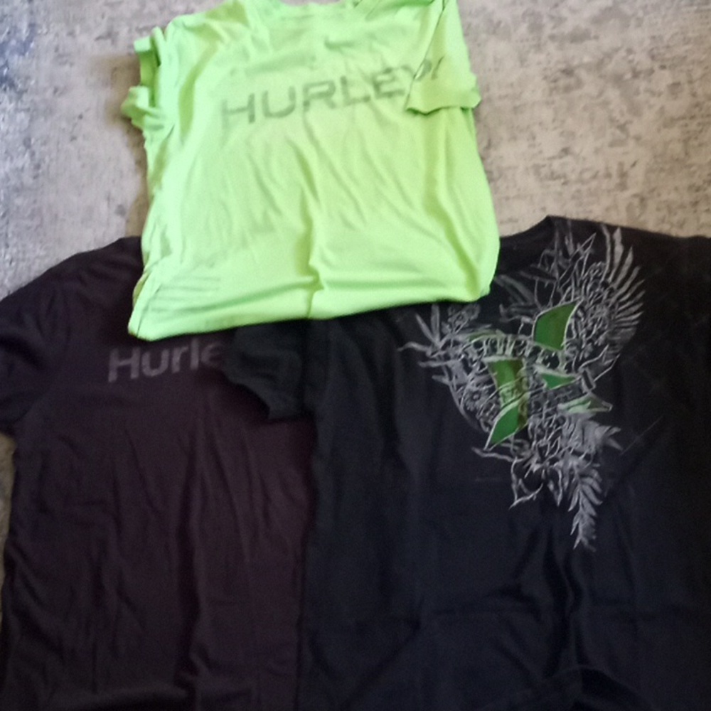 3 Hurley tops
